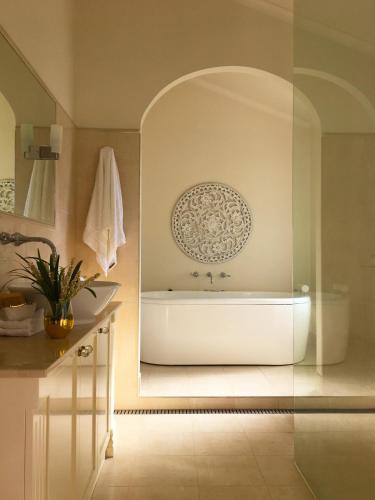 Bathroom, Howlong Old Post Office Luxury Suite in Howlong Bathroom, Howlong Old Post Office Luxury Suite in Howlong