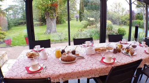 This photo about Le Crot Pansard shared on HyHotel.com