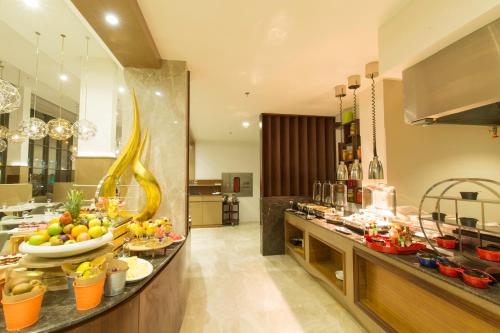 Food and beverages, Radisson Blu Hotel, Buraidah in Buraydah Food and beverages, Radisson Blu Hotel, Buraidah in Buraydah