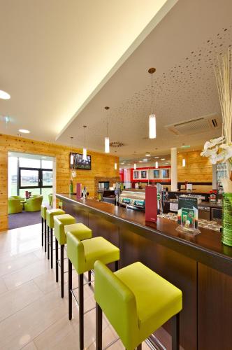 Pub/Lounge, MT Hotel in Zeltweg Pub/Lounge, MT Hotel in Zeltweg