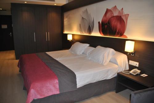Brea's Hotel in เรอุส Brea's Hotel in เรอุส