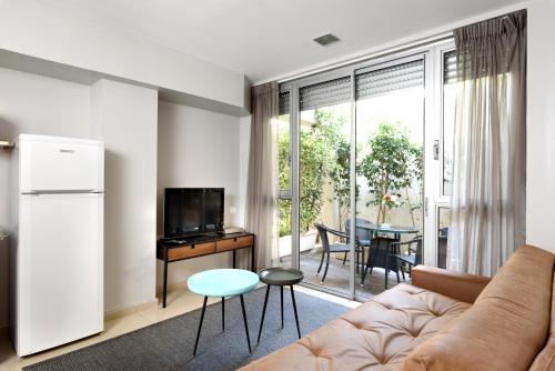 This photo about Sea Land Suites shared on HyHotel.com