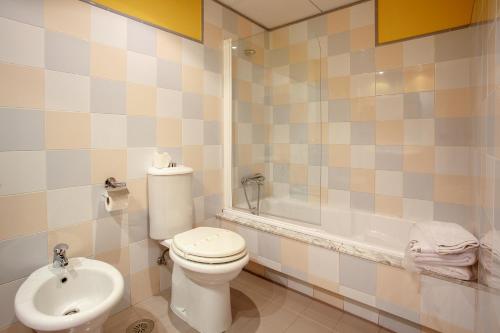 This photo about Hotel Restaurante Pontinas shared on HyHotel.com