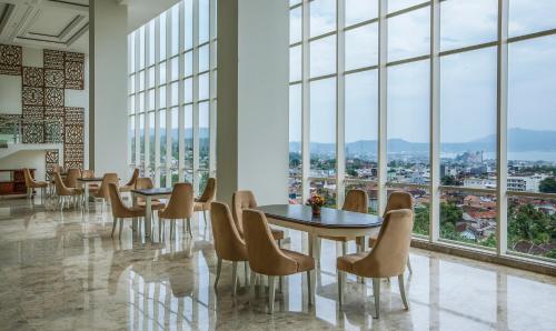 Bar/lounge, Swiss-Belhotel Lampung in Bandar Lampung Bar/lounge, Swiss-Belhotel Lampung in Bandar Lampung