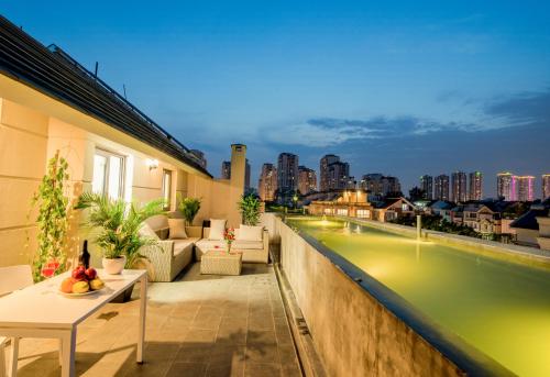 โรงแรมลาซีกาล (La Cigale Hotel) in โฮจิมินห์ซิตี้ โรงแรมลาซีกาล (La Cigale Hotel) in โฮจิมินห์ซิตี้
