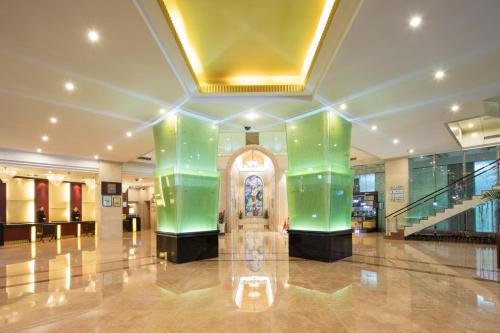 ニュー エラ ホテル (New Era Hotel) in 昆明(クンミン) ニュー エラ ホテル (New Era Hotel) in 昆明(クンミン)