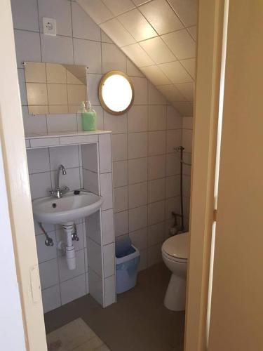 Bathroom, Nimrod Vendeghaz Sopron in Becsi-kulvaros Bathroom, Nimrod Vendeghaz Sopron in Becsi-kulvaros