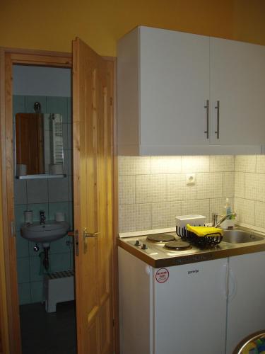 Konyha, Franciska Portaja in Igal Konyha, Franciska Portaja in Igal