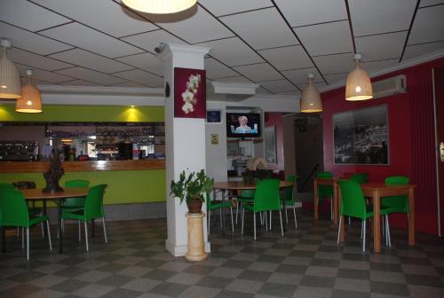 Restaurant, Residence de La Tour in Malakoff Restaurant, Residence de La Tour in Malakoff