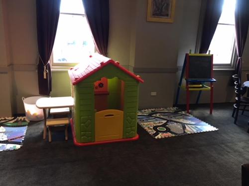 Parque infantil, Commercial Hotel Motel Lithgow in Blue Mountains Parque infantil, Commercial Hotel Motel Lithgow in Blue Mountains