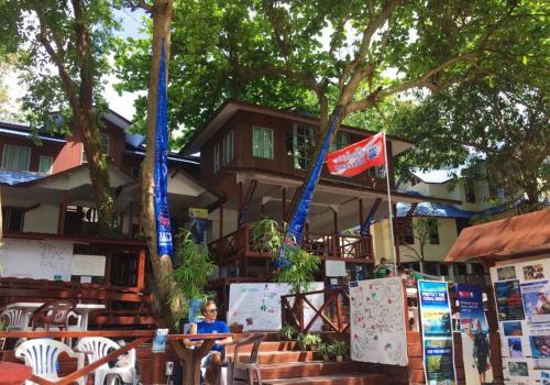 Quiver Dive Team Perhentian Dorm in Pulau Perhentian Kecil Quiver Dive Team Perhentian Dorm in Pulau Perhentian Kecil