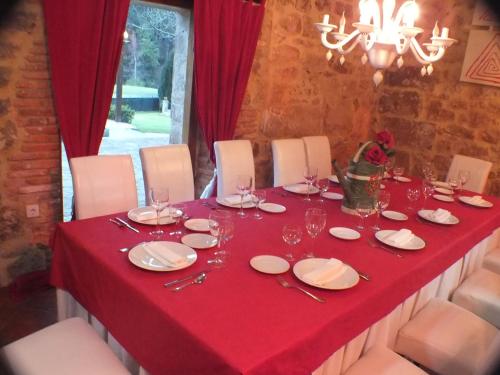 Hosteria El Pomar in Cobreces Hosteria El Pomar in Cobreces