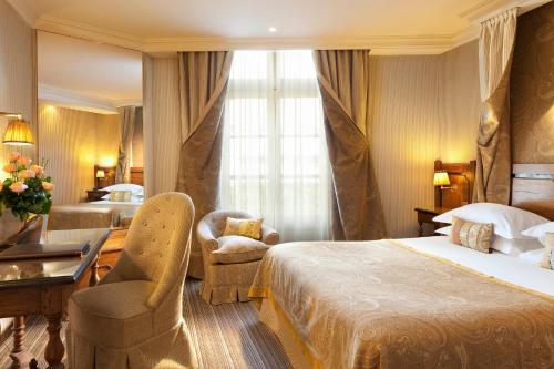 Au manoir Saint-Germain des Pres near Saint Germain des Pres Quarter Au manoir Saint-Germain des Pres near Saint Germain des Pres Quarter