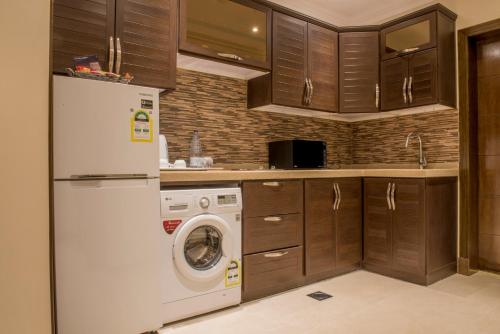 кухня, Normina hotel in Даммам кухня, Normina hotel in Даммам