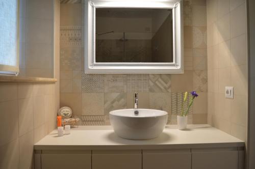 Bathroom, Maison Margot in Acquaviva Picena Bathroom, Maison Margot in Acquaviva Picena