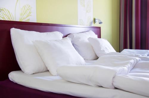 Ranjang, Hotel Salora in Salo Ranjang, Hotel Salora in Salo