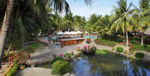 Exterior view, Saigon Mui Ne Resort in Phan Thiet Exterior view, Saigon Mui Ne Resort in Phan Thiet