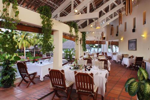 Restaurant, Saigon Mui Ne Resort in Phan Thiet Restaurant, Saigon Mui Ne Resort in Phan Thiet