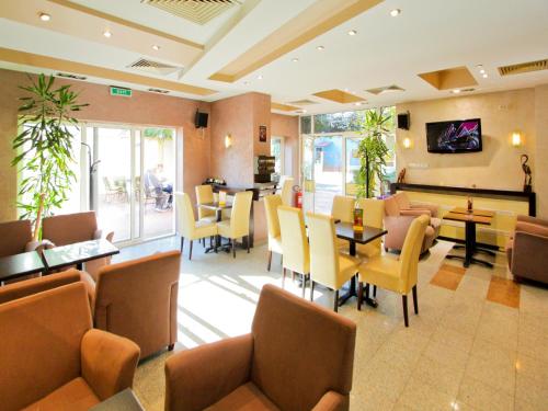 Pub/Lounge, Villa Modena in Kertvaroš Pub/Lounge, Villa Modena in Kertvaroš