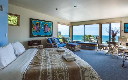 Palm Beach Lodge in Palm Beach Palm Beach Lodge in Palm Beach