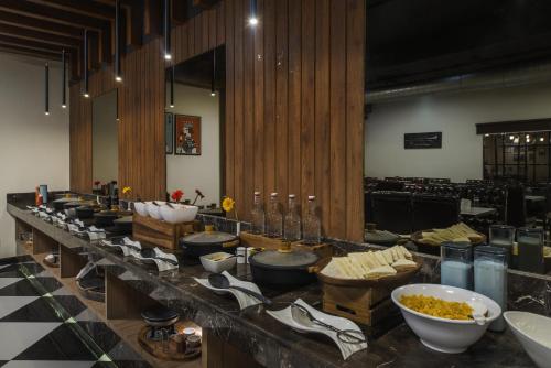 Eten en drinken, 10 Park Street Bed & Breakfast in Gorakhpur Eten en drinken, 10 Park Street Bed & Breakfast in Gorakhpur