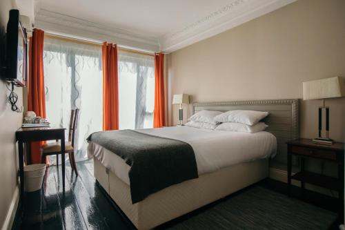 Royal Hotel in Greater London East Royal Hotel in Greater London East