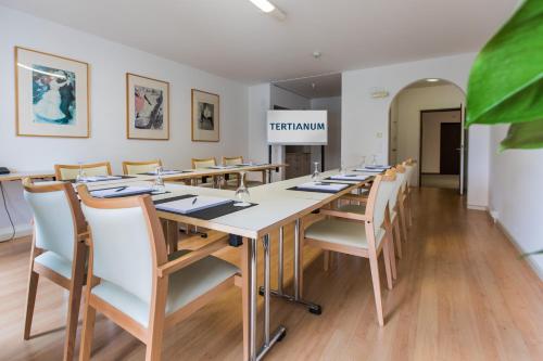 Business center, Tertianum Residenza Hotel & Ristorante Al Parco in Locarno Business center, Tertianum Residenza Hotel & Ristorante Al Parco in Locarno