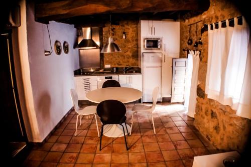 Konyha, Apartamentos Rurales SPA Casa De Los Escudos in Valverde De La Vera Konyha, Apartamentos Rurales SPA Casa De Los Escudos in Valverde De La Vera