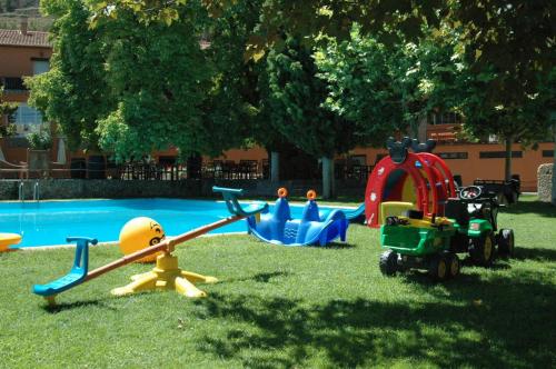 Játszótér, Hotel Rio Piedra in Nuevalos Játszótér, Hotel Rio Piedra in Nuevalos