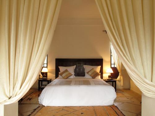 This photo about Villa Le Perroquet Bleu shared on HyHotel.com