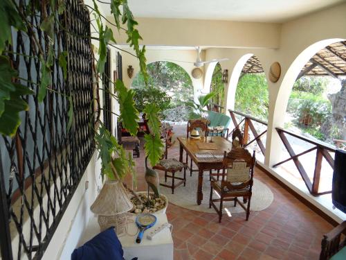 Erkély/terasz, Tropical Garden House in Kilifi Erkély/terasz, Tropical Garden House in Kilifi