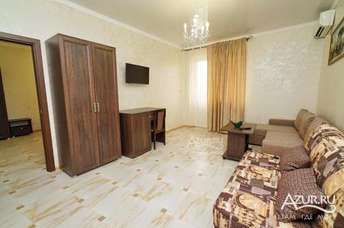 This photo about Otel Villa Solntsa shared on HyHotel.com