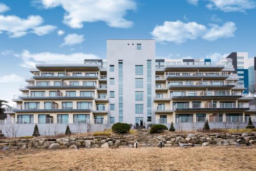 Pyeonchang The White Hotel in Pyeongchang-gun Pyeonchang The White Hotel in Pyeongchang-gun