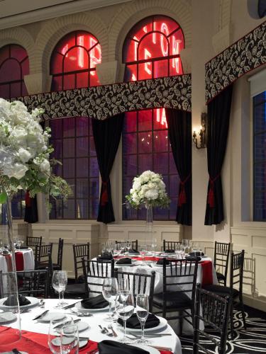 Restaurante, Warwick Allerton Hotel Chicago in Chicago (IL) Restaurante, Warwick Allerton Hotel Chicago in Chicago (IL)