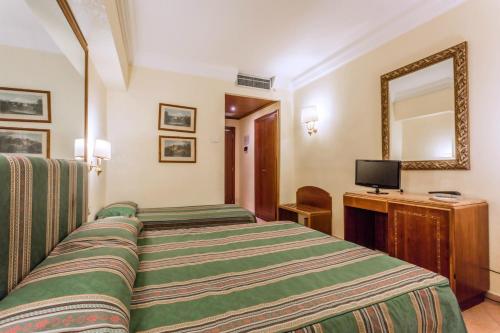Gästrum, Raeli Hotel Siracusa in Rom Gästrum, Raeli Hotel Siracusa in Rom