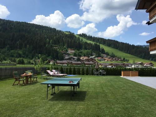Garden, Appartements Bergheimat in Flachau Garden, Appartements Bergheimat in Flachau