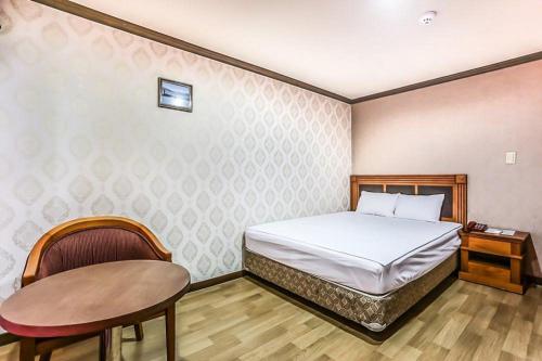 This photo about Yangyang Manhattan shared on HyHotel.com