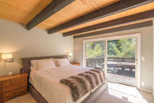 This photo about South Shore shared on HyHotel.com