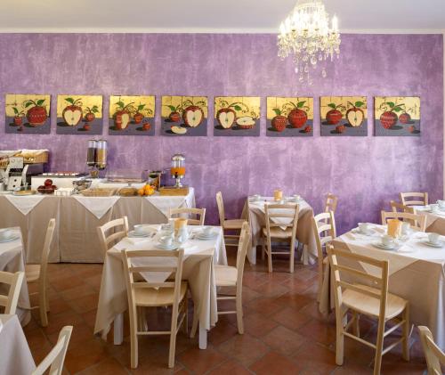 This photo about Hotel Porta Marmorea shared on HyHotel.com