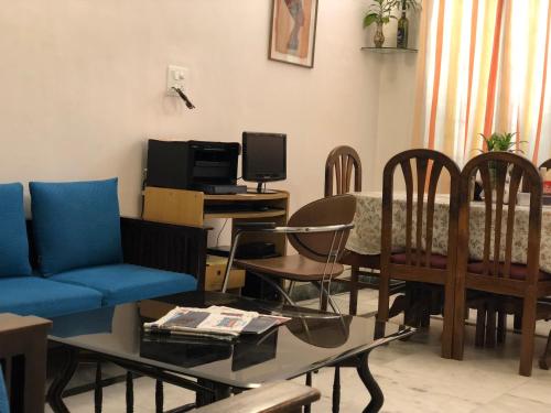 Shared lounge/TV area, Sailors Home - C6, Vasant Kunj near Ambience Mall (Vasant Kunj) Shared lounge/TV area, Sailors Home - C6, Vasant Kunj near Ambience Mall (Vasant Kunj)