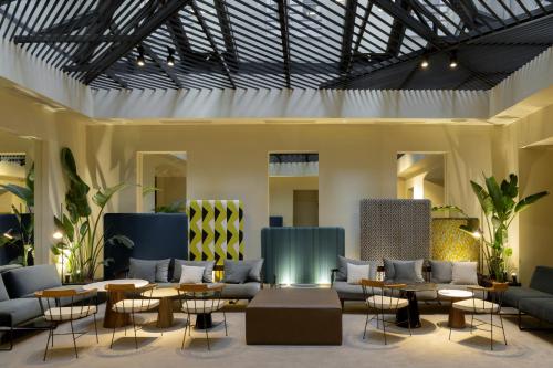 This photo about ICON Embassy by Petit Palace shared on HyHotel.com