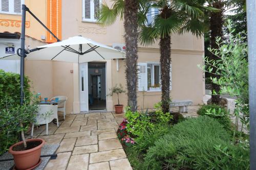 شرفة/ تراس, Apartmani Đani in ملنسكة شرفة/ تراس, Apartmani Đani in ملنسكة