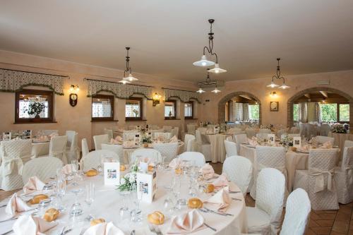 Restaurant, Villa Montotto in Monterubbiano Restaurant, Villa Montotto in Monterubbiano