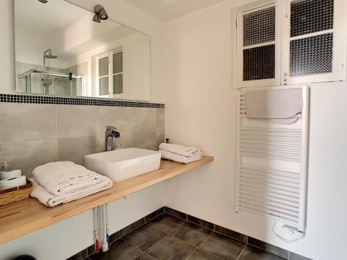 Baño, Le 52 in Ceret Baño, Le 52 in Ceret