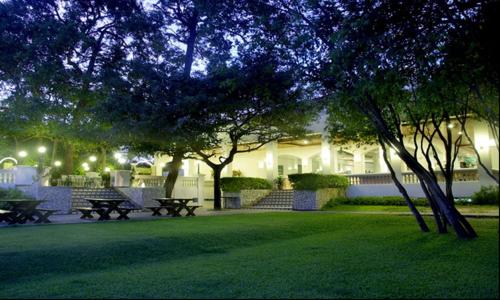 Entrance, Purimas Beach Hotel & Spa in Rayong Beach Entrance, Purimas Beach Hotel & Spa in Rayong Beach