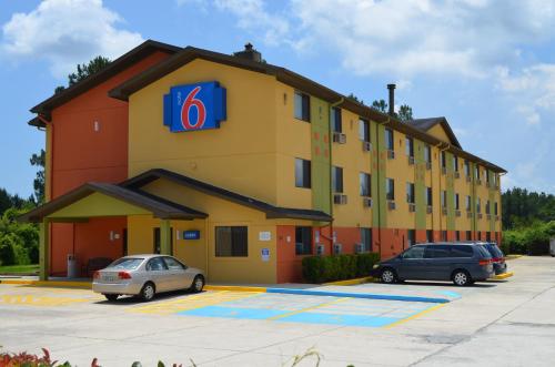 入口, Motel 6 Kingsland Kings Bay Naval in 金士蘭 (GA) 入口, Motel 6 Kingsland Kings Bay Naval in 金士蘭 (GA)
