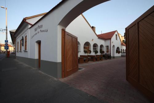 Entree, Regi Posta Hotel es Etterem in Debrecen Entree, Regi Posta Hotel es Etterem in Debrecen