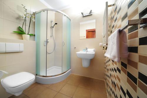 This photo about Hotel T&T shared on HyHotel.com