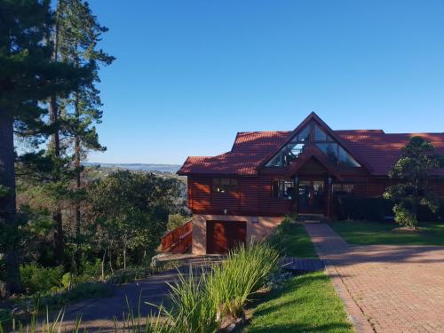 Laluan Masuk, Knysna Forest View in Phantom Acres Laluan Masuk, Knysna Forest View in Phantom Acres