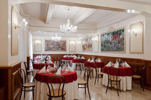 Nouvel Hotel Des Bains in Pesaro City Center Nouvel Hotel Des Bains in Pesaro City Center